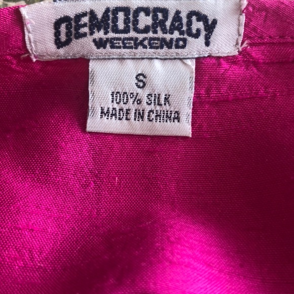 DEMOCRACY MAGENTA SILK EMBROIDERED TUNIC - Picture 6 of 7